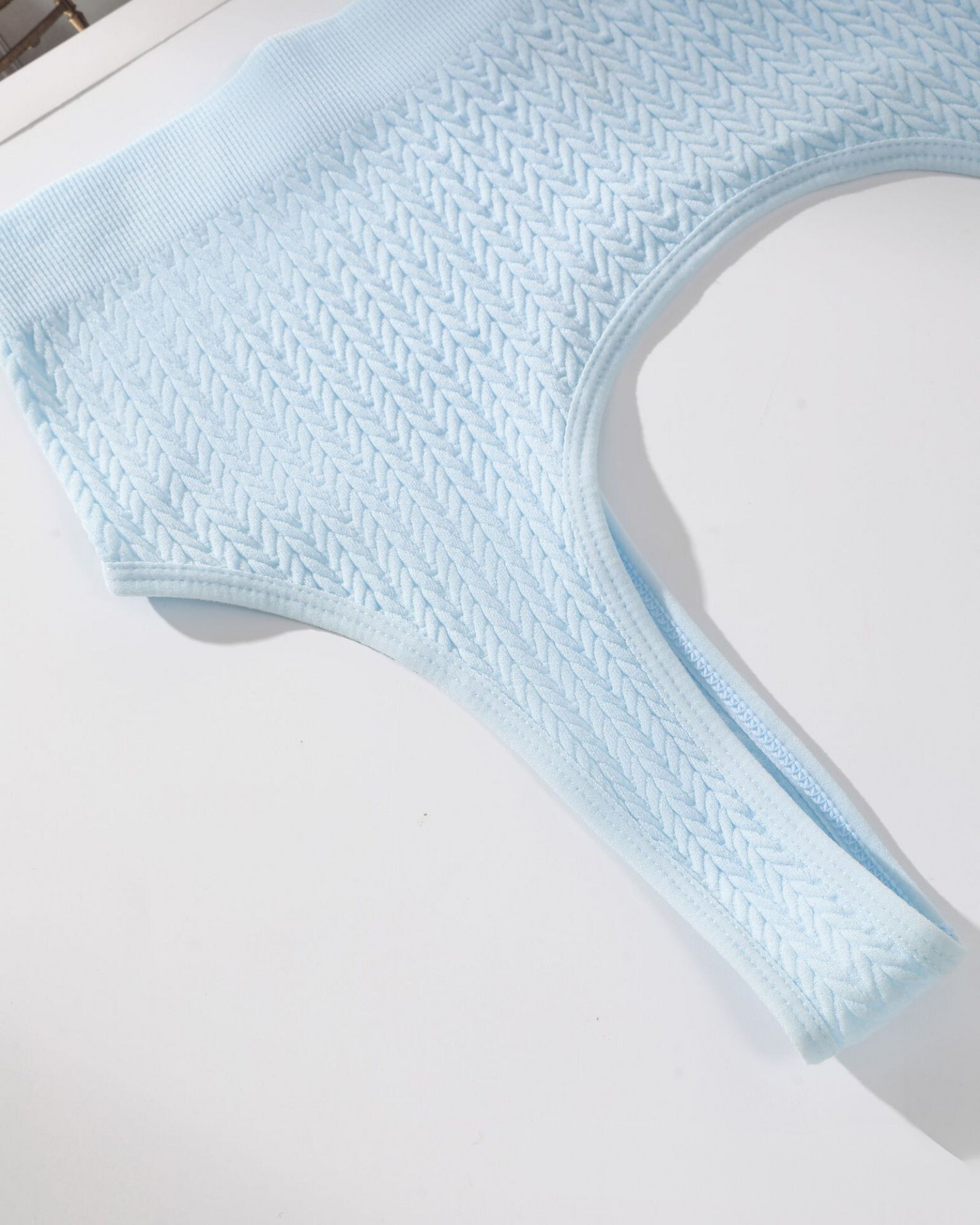 Bequeme Unterwäsche-Set aus strukturiertem Material