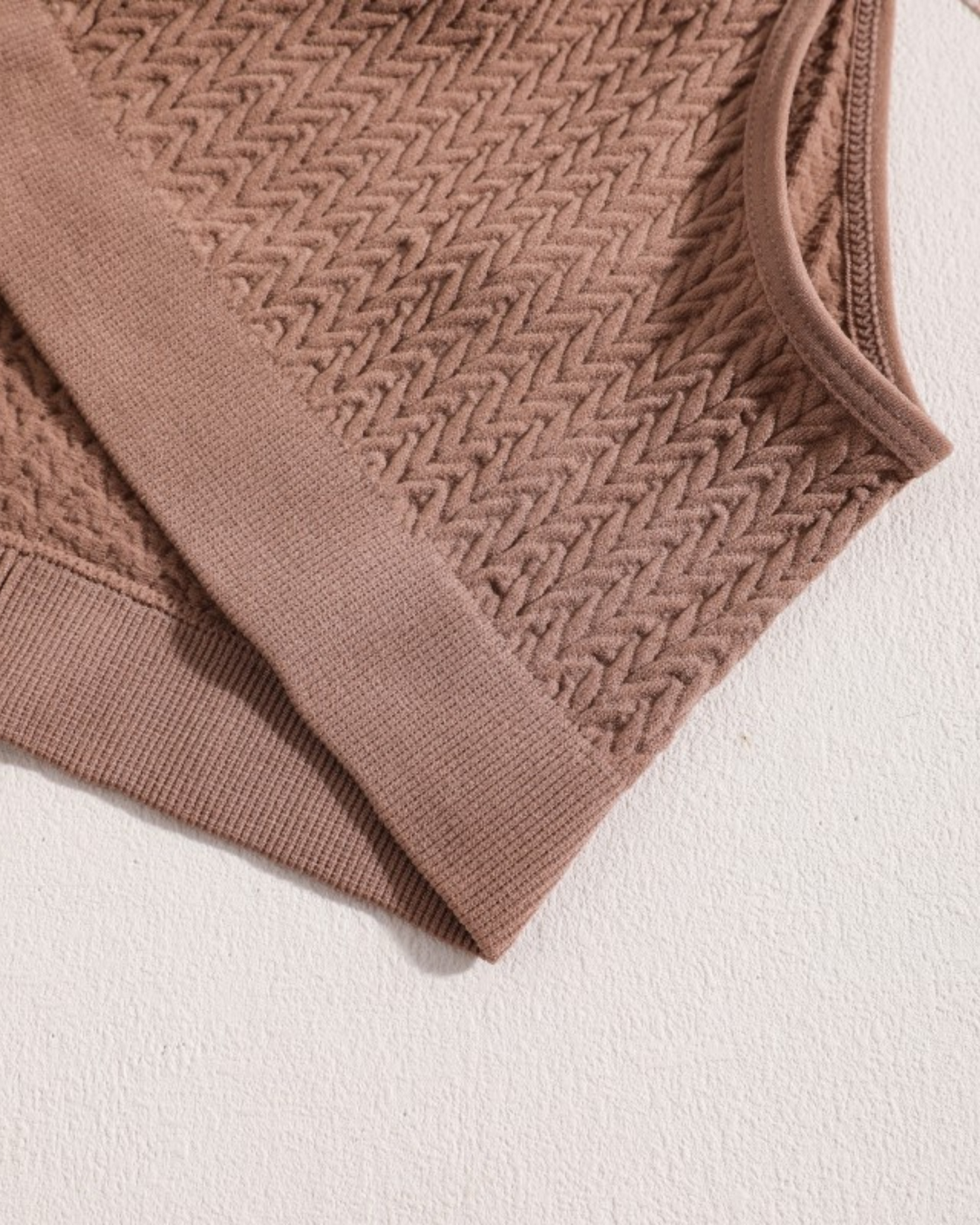 Bequeme Unterwäsche-Set aus strukturiertem Material