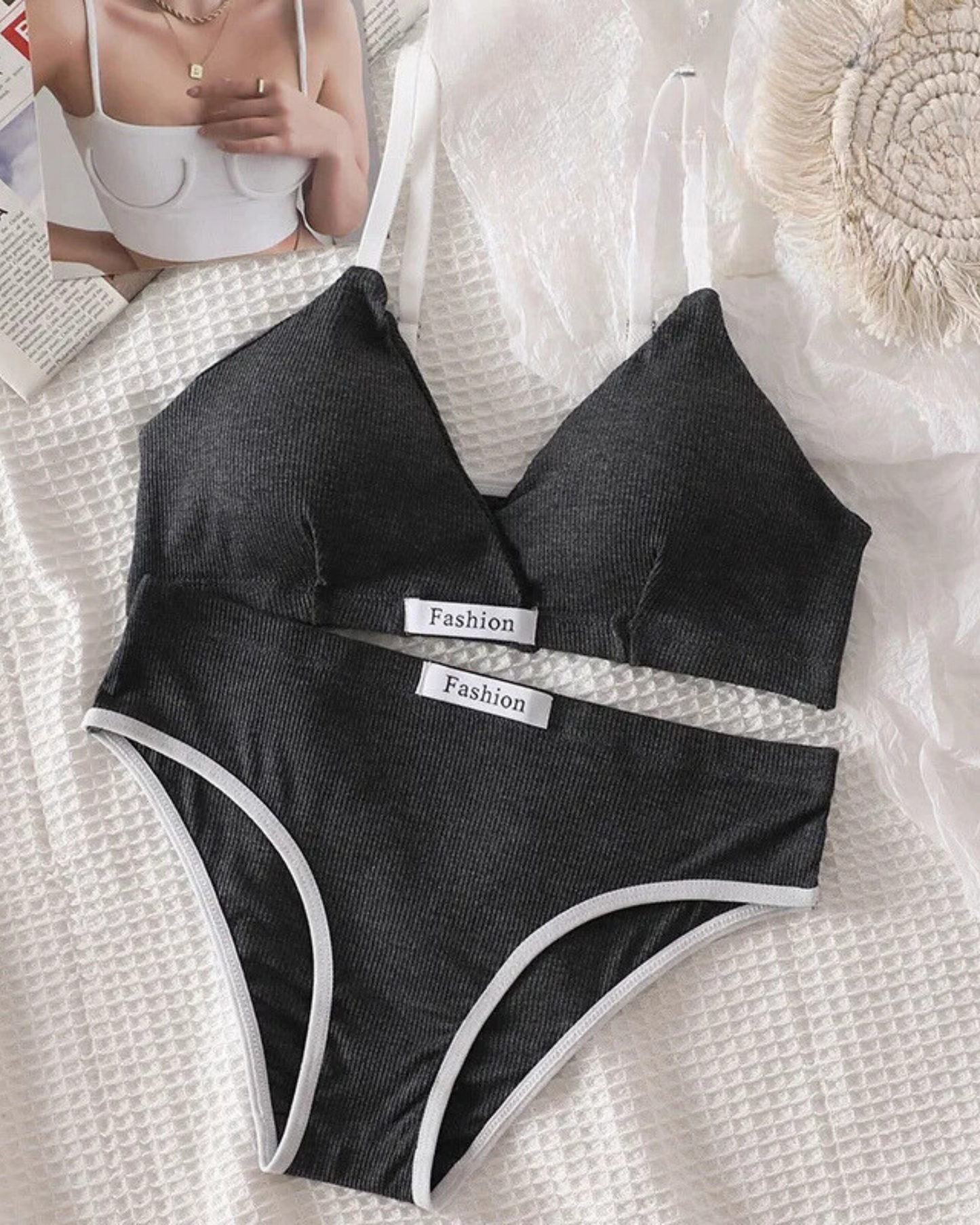 Bequeme Unterwäsche-Set aus geripptem Material