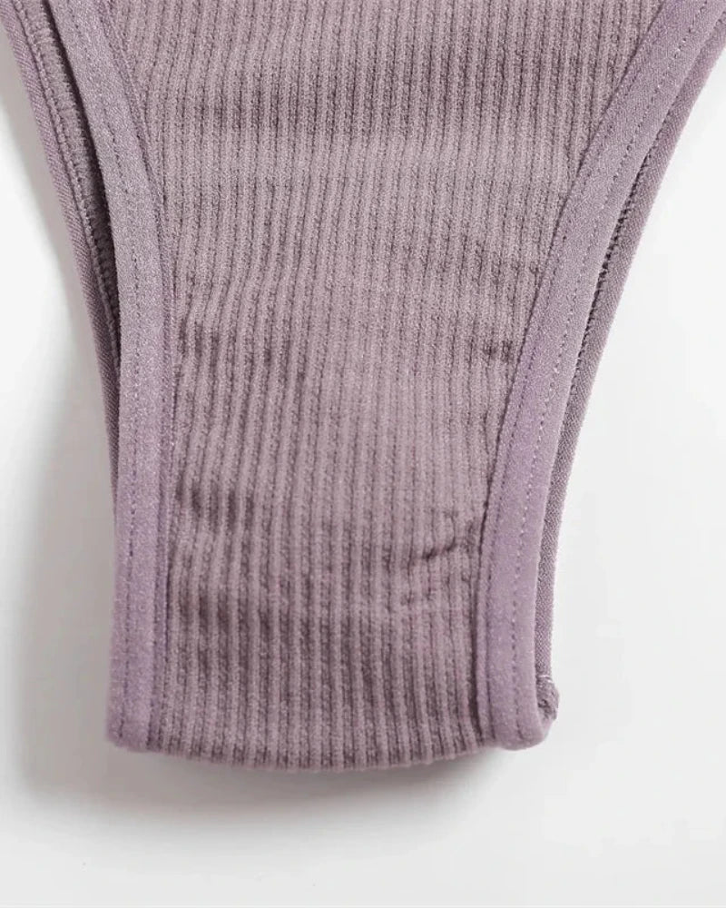 Bequeme Unterwäsche-Set aus geripptem Material