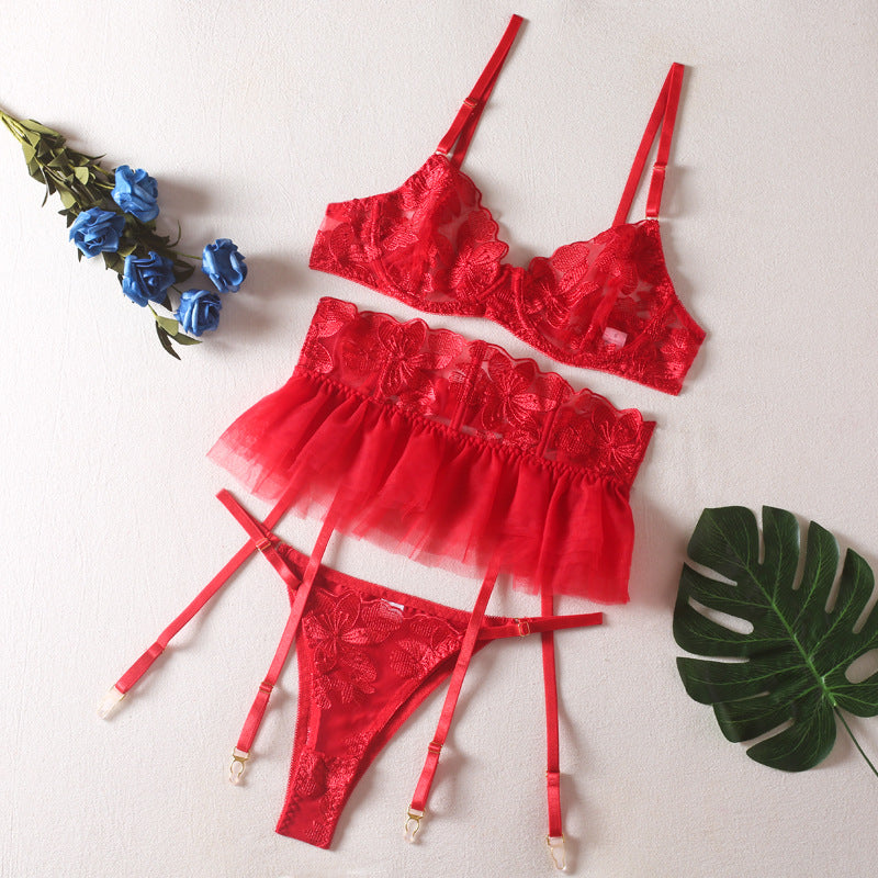 Set aus durchscheinendem Material mit Blumenmuster