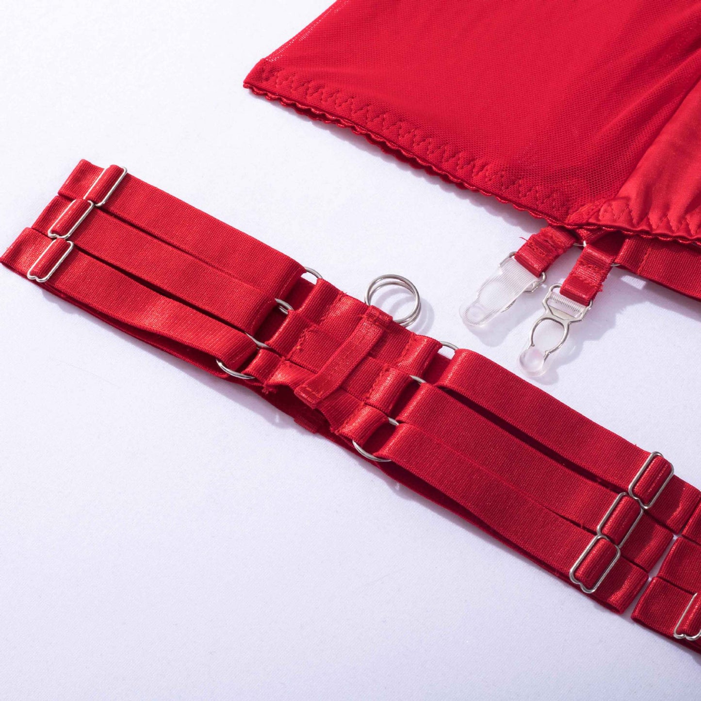 Set aus Unterwäsche mit Choker und Rock