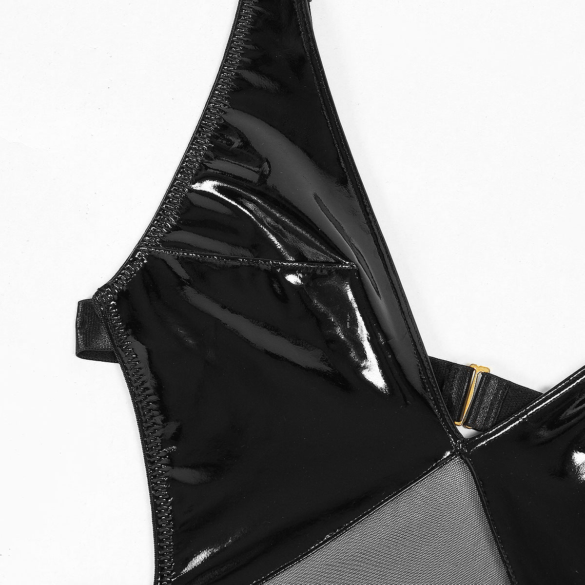 Latex-Körper mit Netzmaterial am Bauch