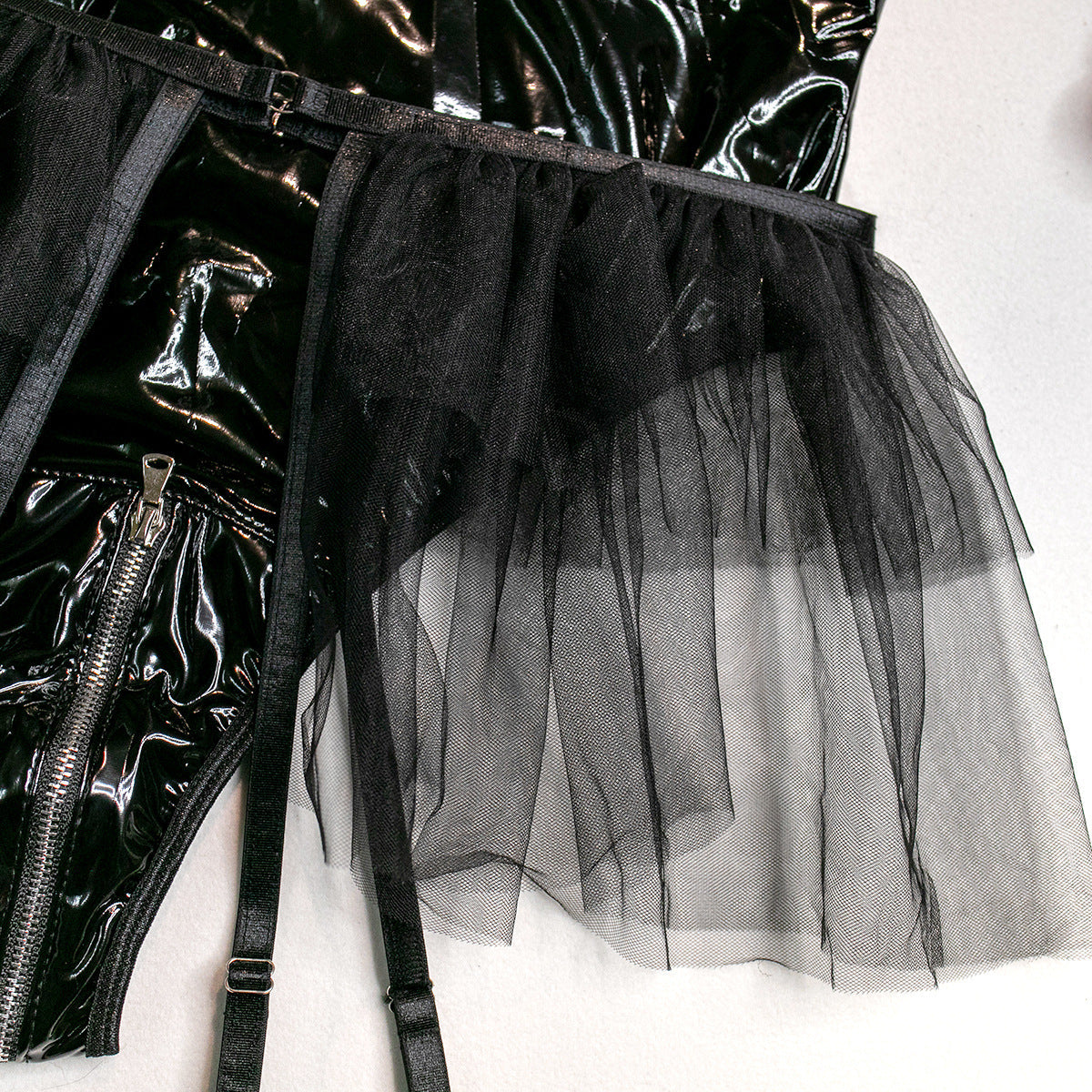 Latexbody mit Strumpfhalter