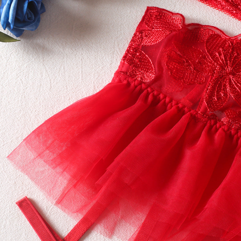 Set aus durchscheinendem Material mit Blumenmuster