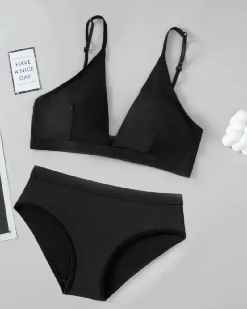 Weicher Wäsche-Set mit Slips