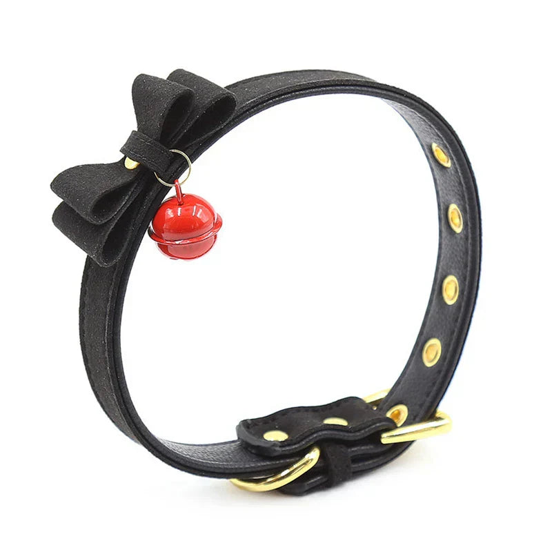 Halsband mit Glöckchen und dekorativem Schleifchen