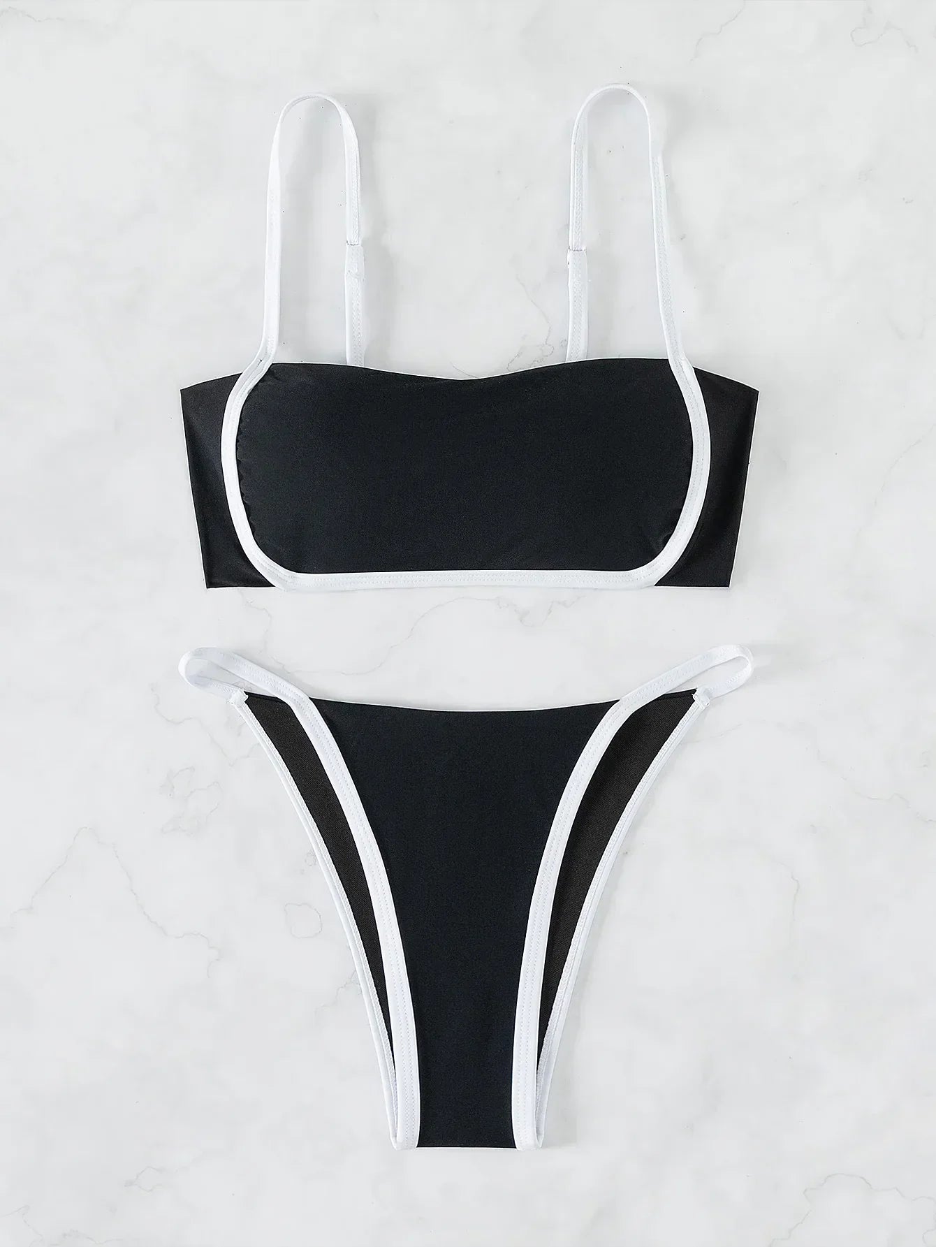Bikini mit Rückenbindung