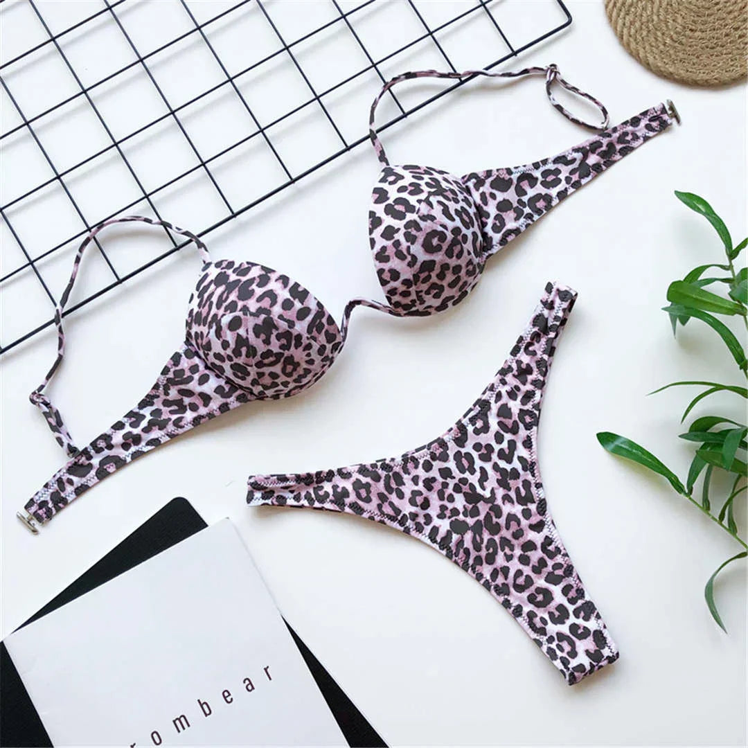 Zweiteiliger Push-Up-Badeanzug mit gepolstertem BH