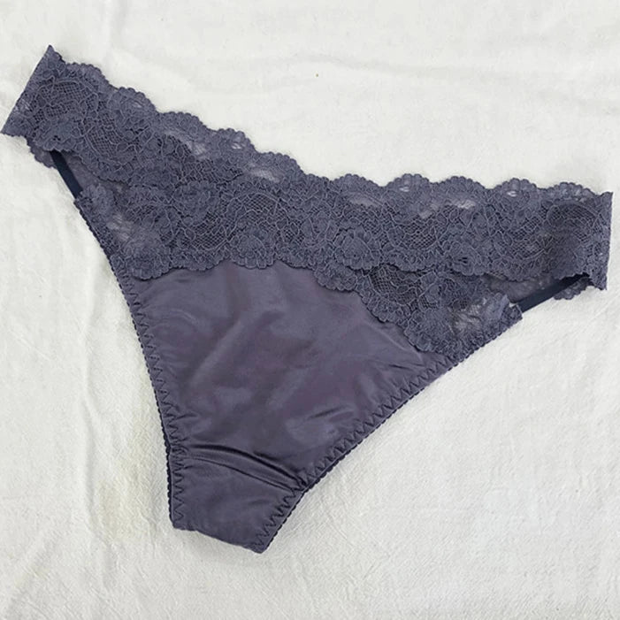Sexy Slips mit Spitzen-Einsätzen