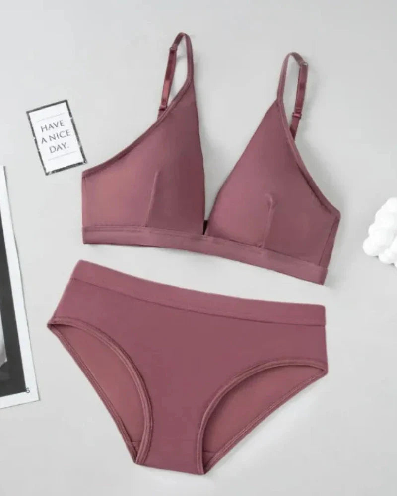 Weicher Wäsche-Set mit Slips