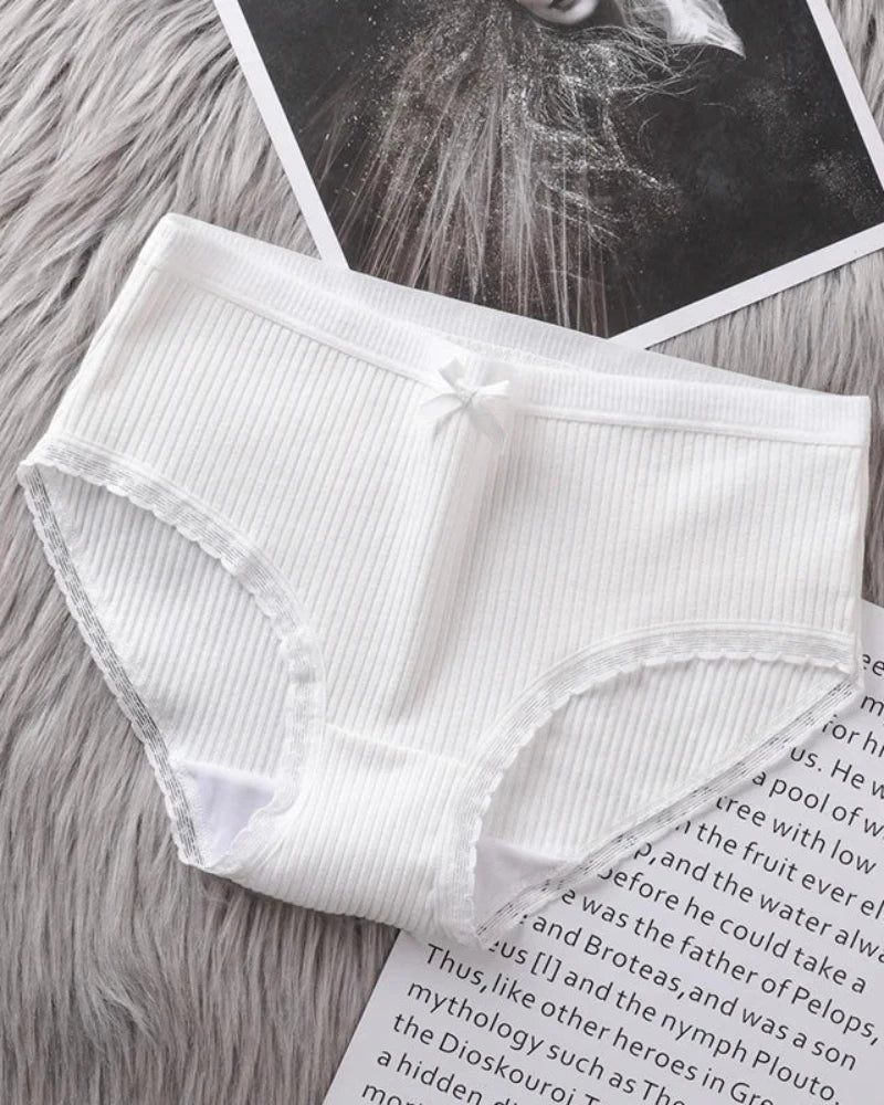 Bequeme gestreifte Slips mit Spitze