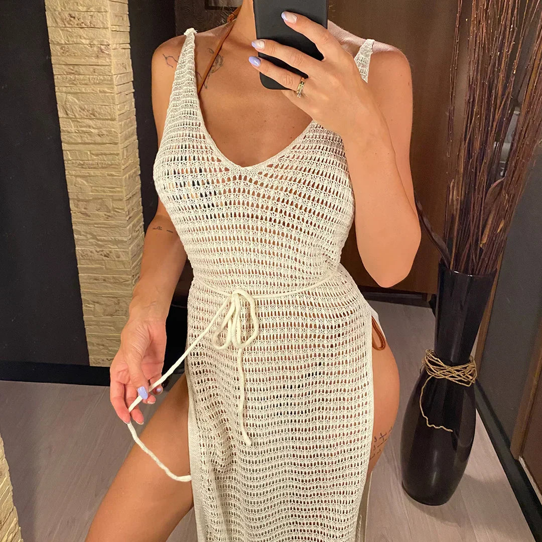 Langes Strandkleid mit freiem Rücken