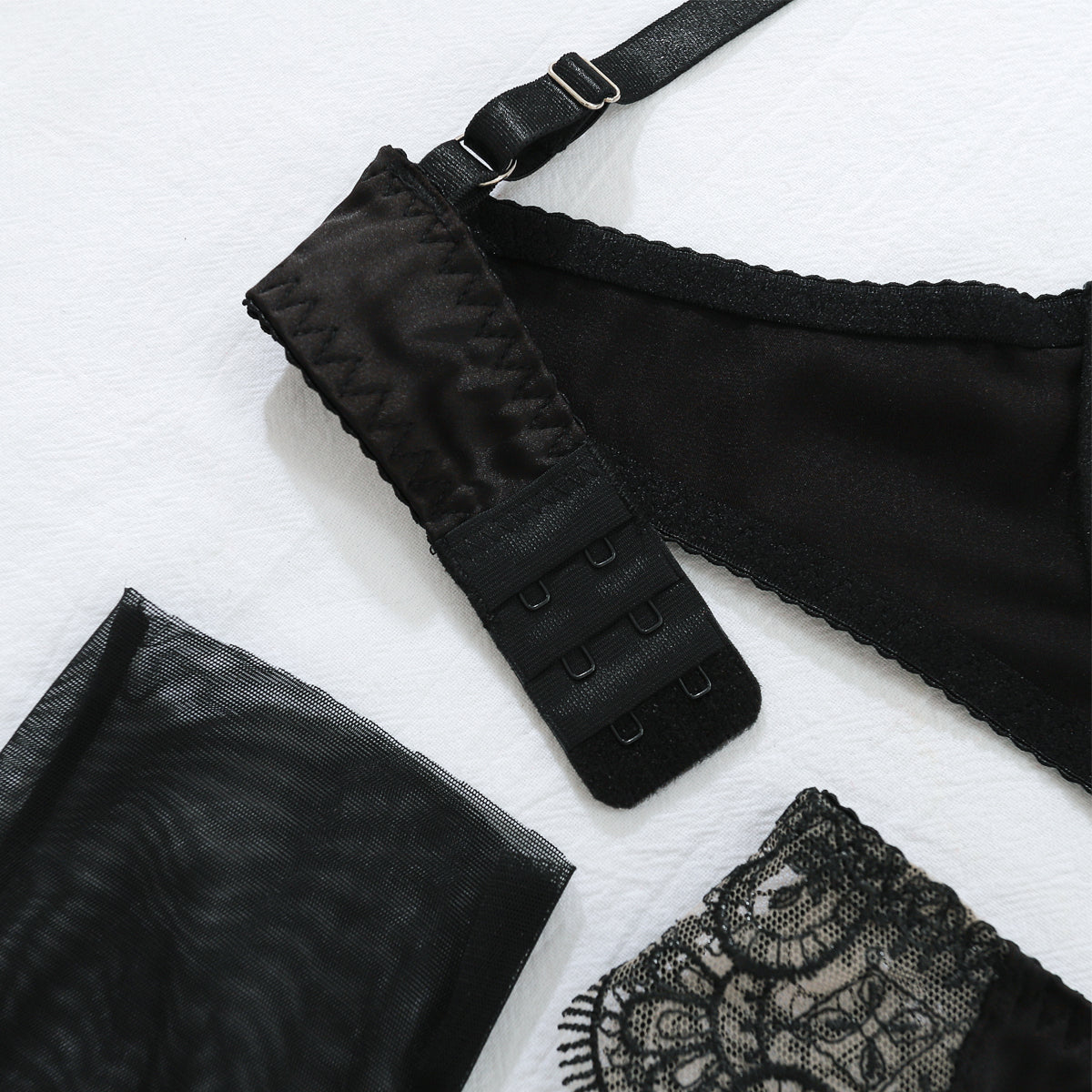 Spitzenunterwäsche-Set mit Handschuhen