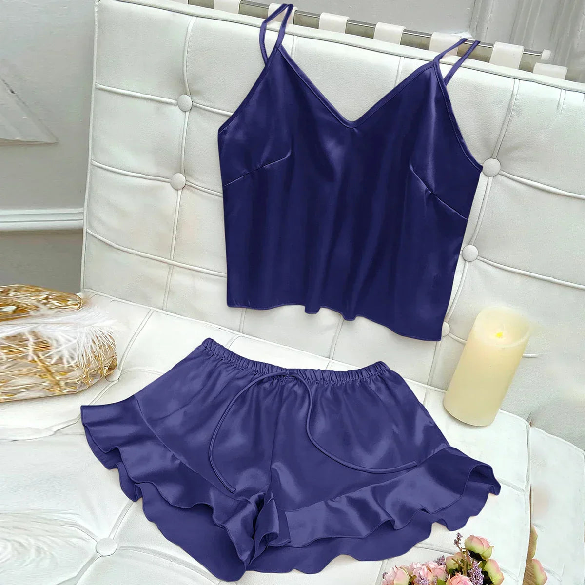 Schlafanzugset mit satiniertem Top und Shorts