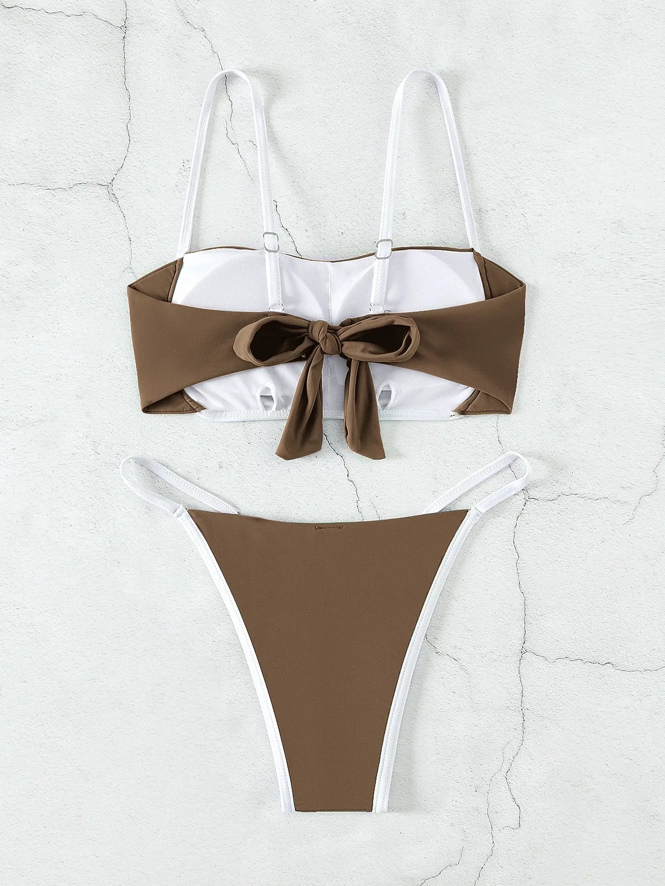 Bikini mit Rückenbindung