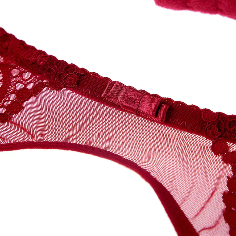 Strumpfhalter mit dekorativer Spitze