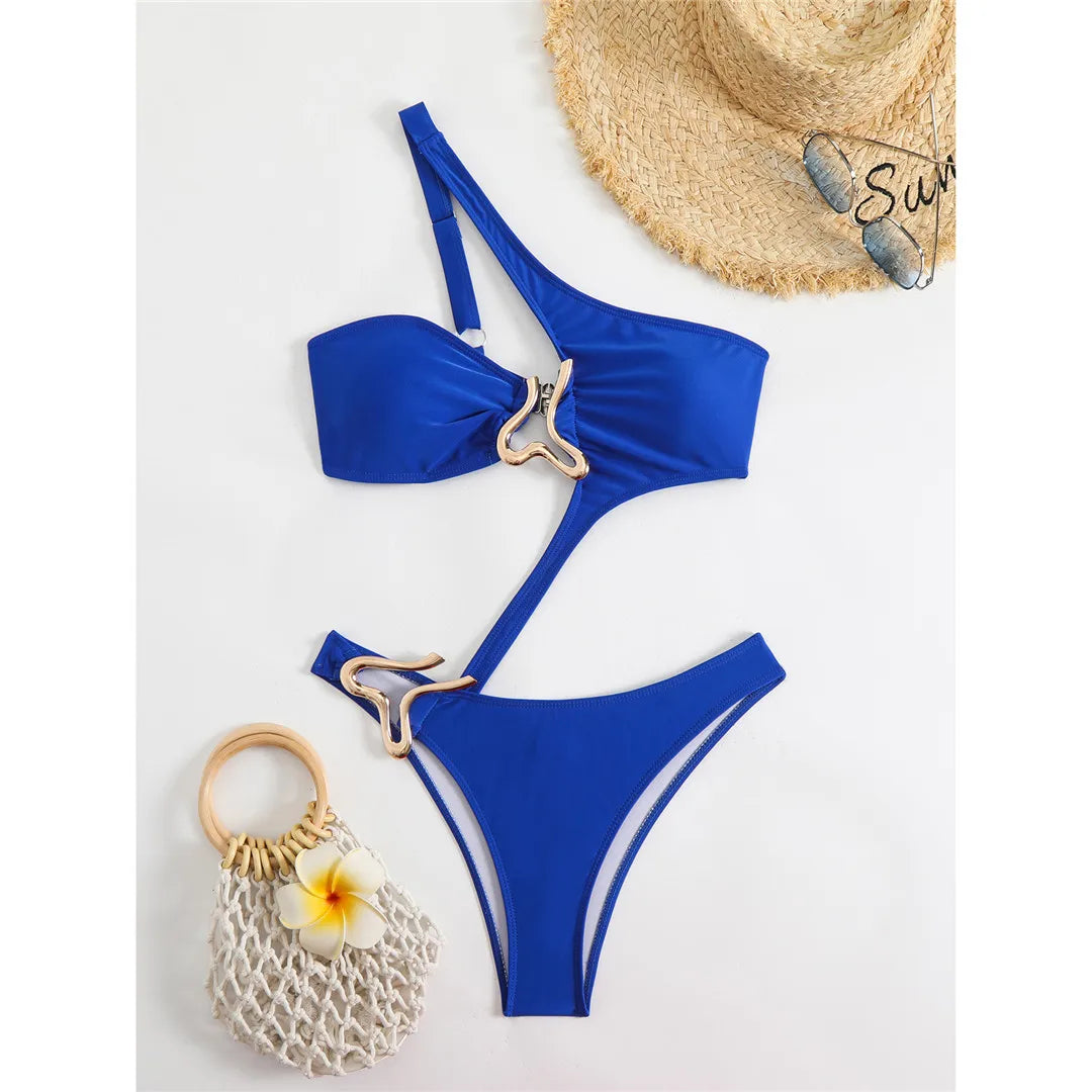 Monokini mit starken Ausschnitten