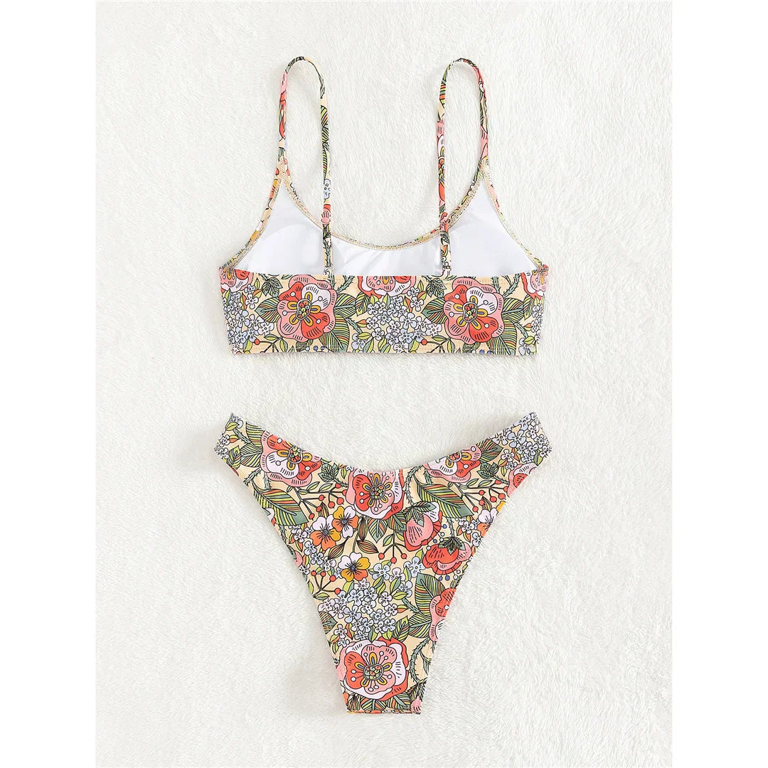 Zweiteiliger Badeanzug mit zartem Blumenmuster
