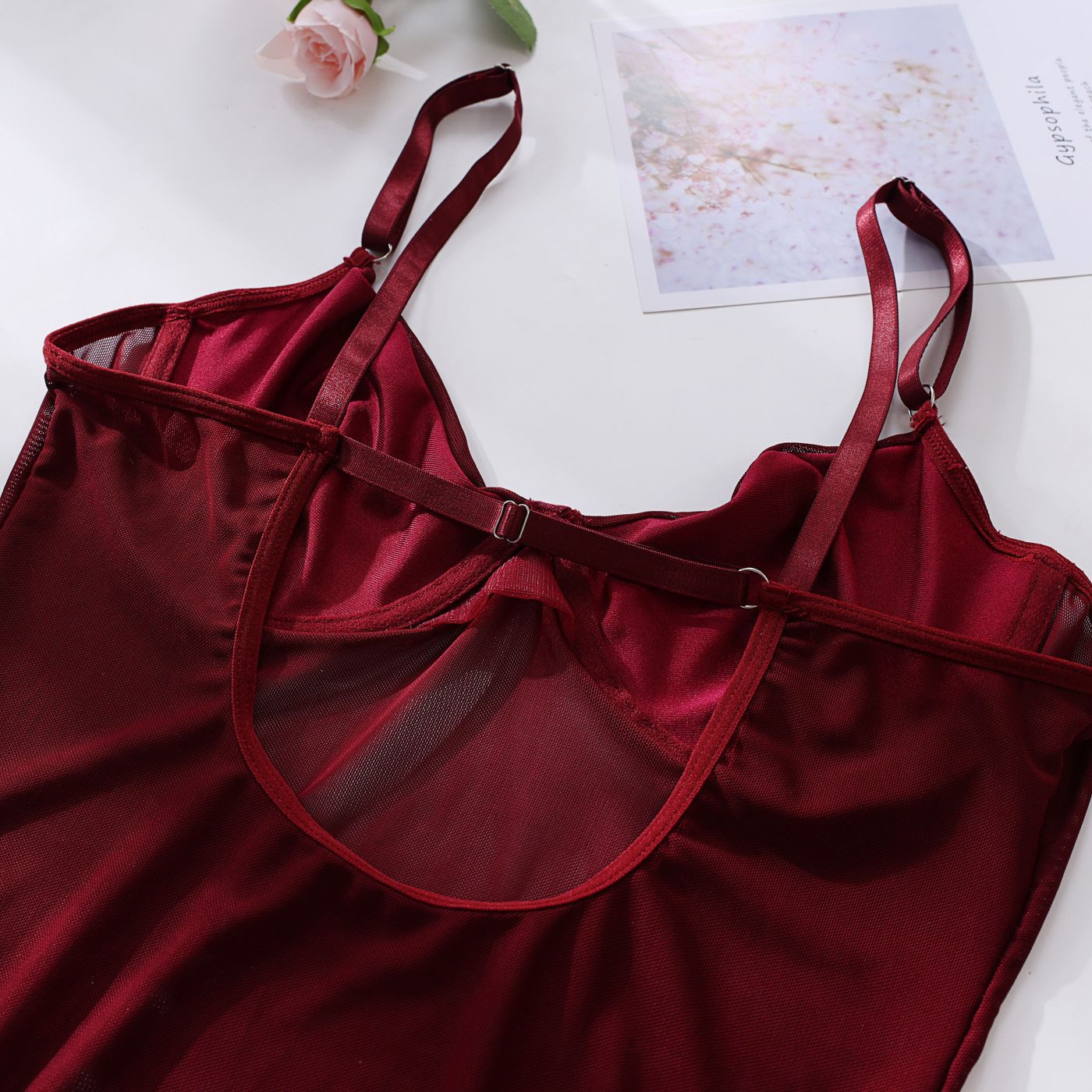 Sexy Body mit zartem Netz