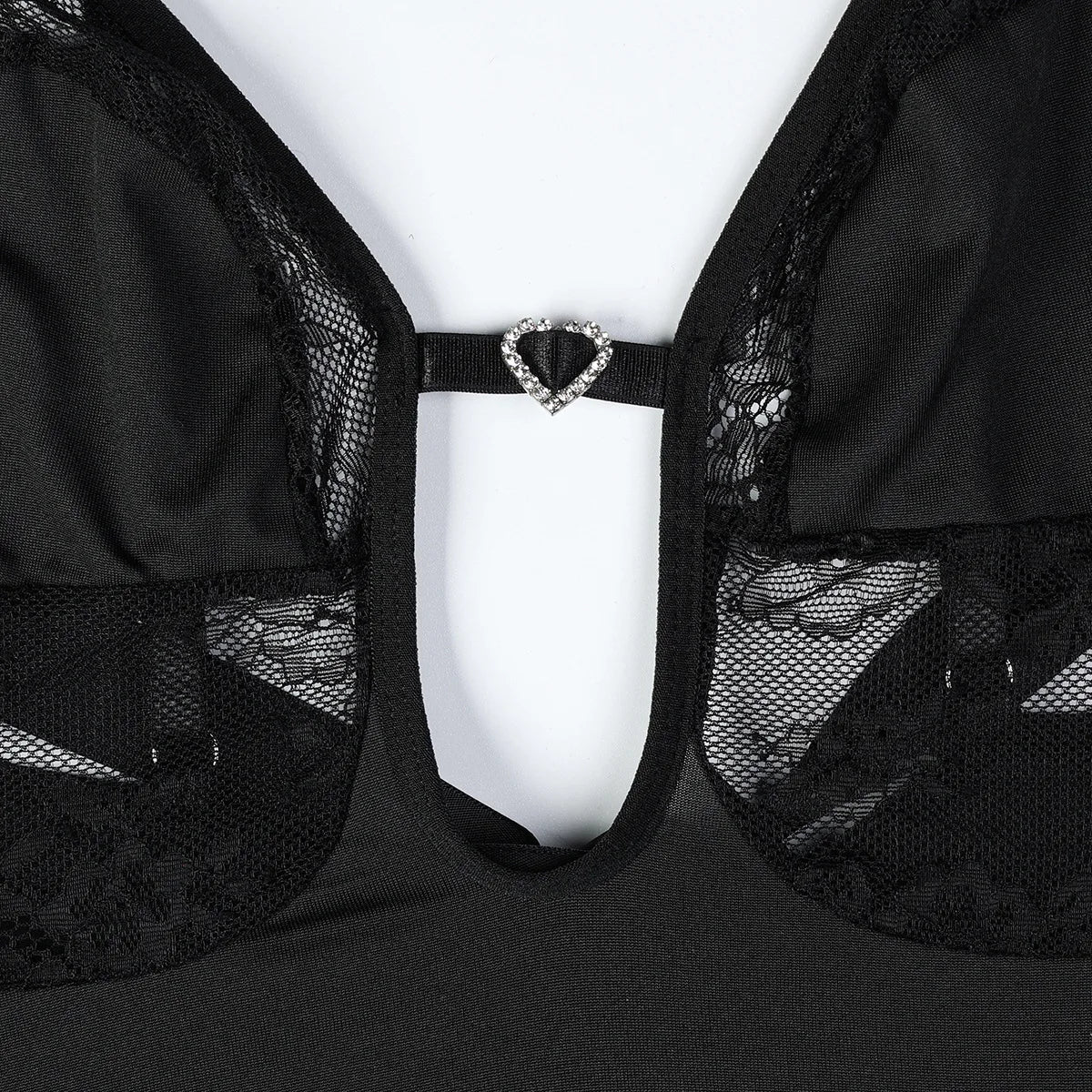 Body mit tiefem V-Ausschnitt und Zirkonia
