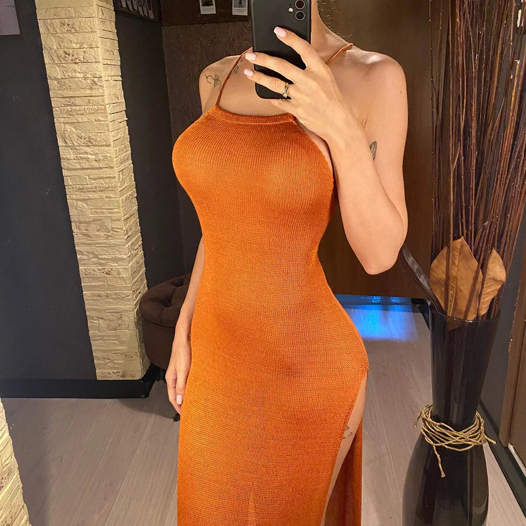 Strandkleid mit freiem Rücken und überkreuzten Schnüren