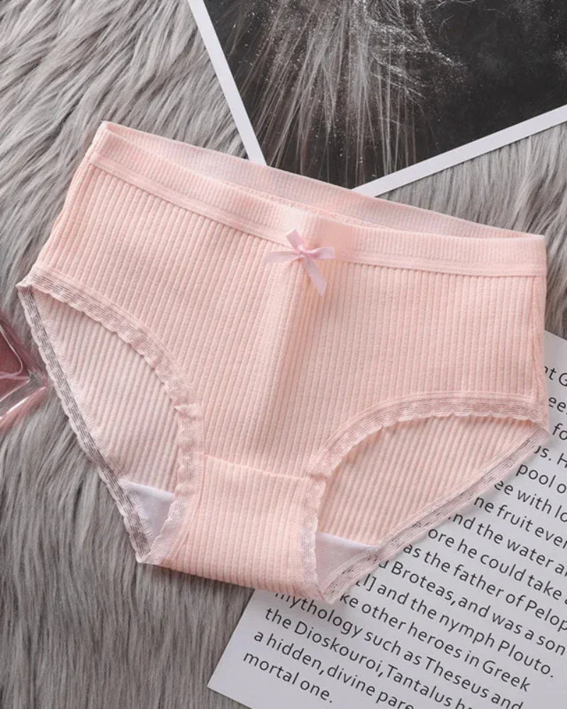 Bequeme gestreifte Slips mit Spitze