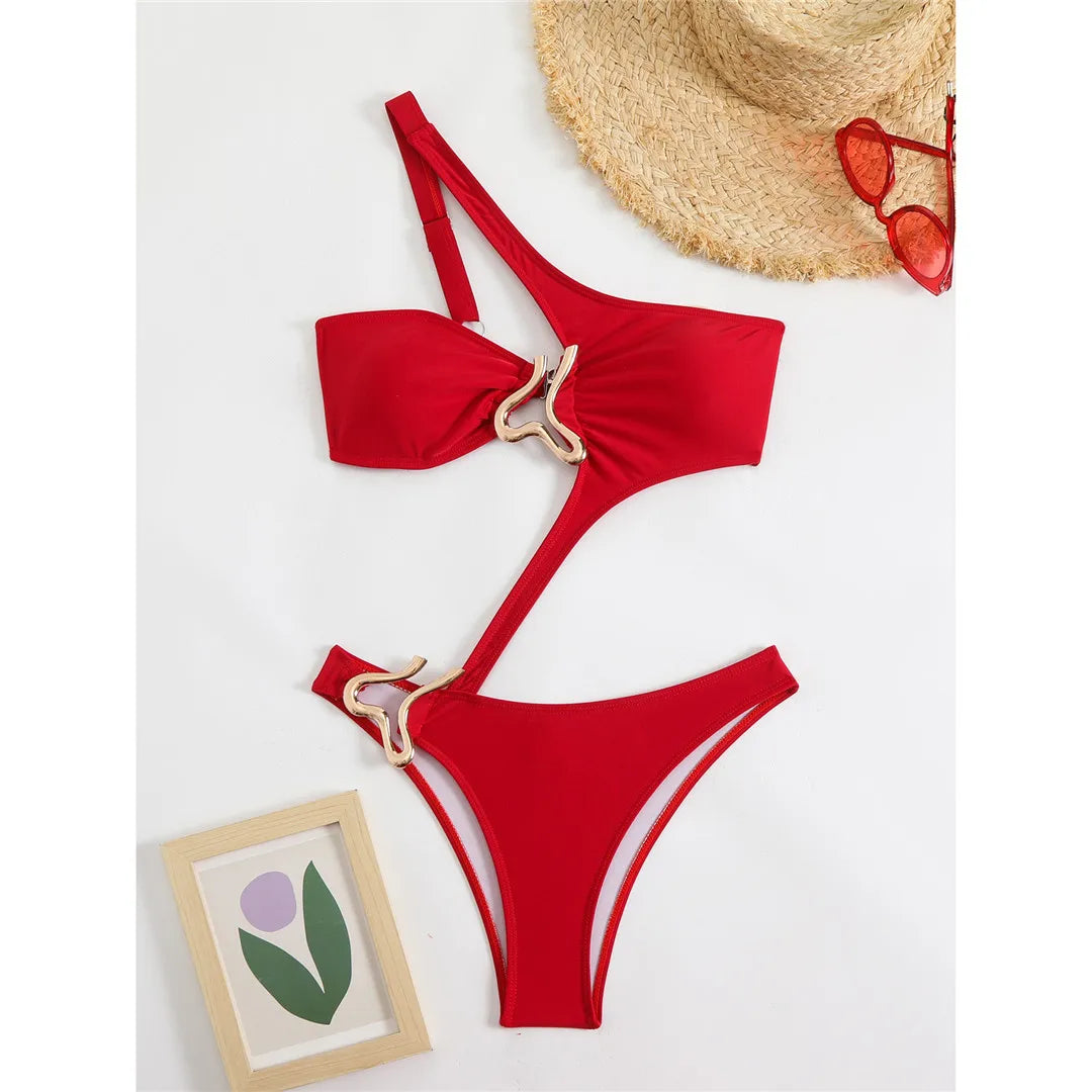 Monokini mit starken Ausschnitten