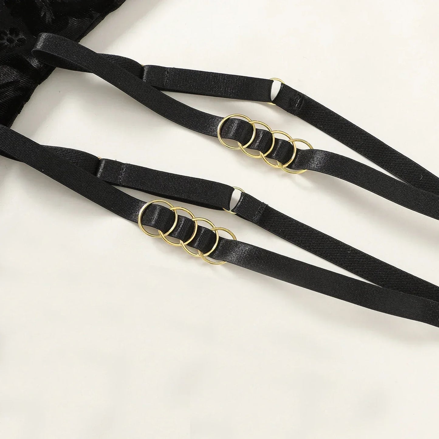 Nachthemd mit Choker und zartem Blumenmuster