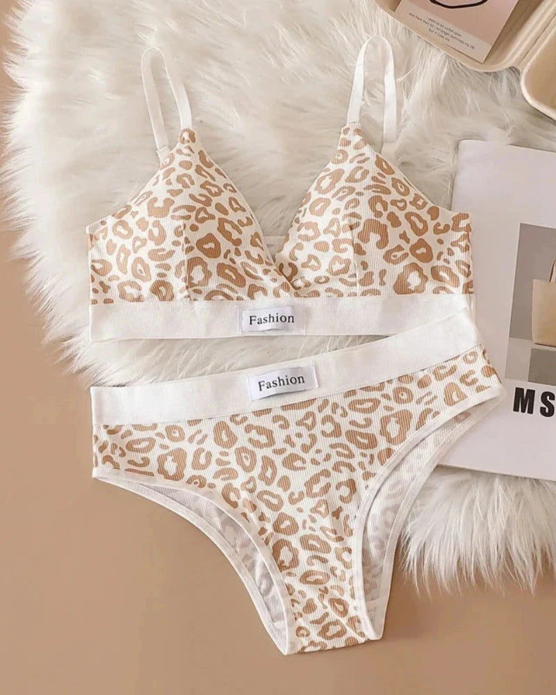 Bequeme Unterwäsche-Set im Leopardenmuster