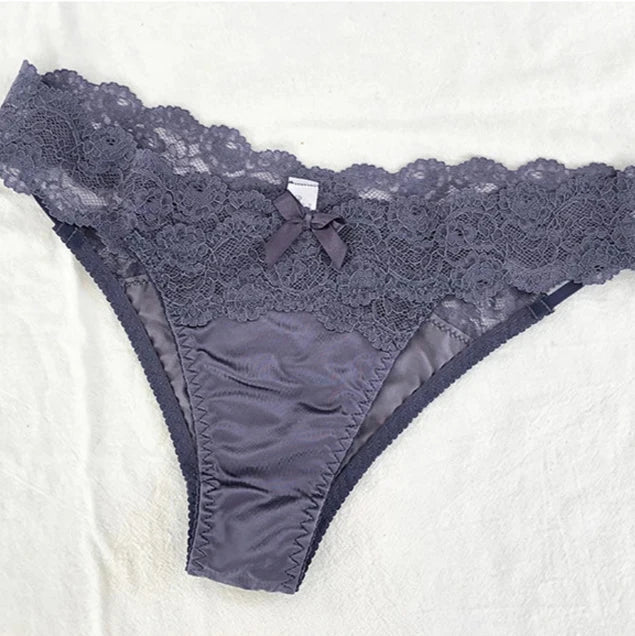 Sexy Slips mit Spitzen-Einsätzen