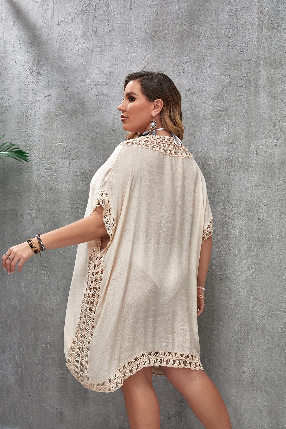 Strandkleid in Übergröße mit Nackenband