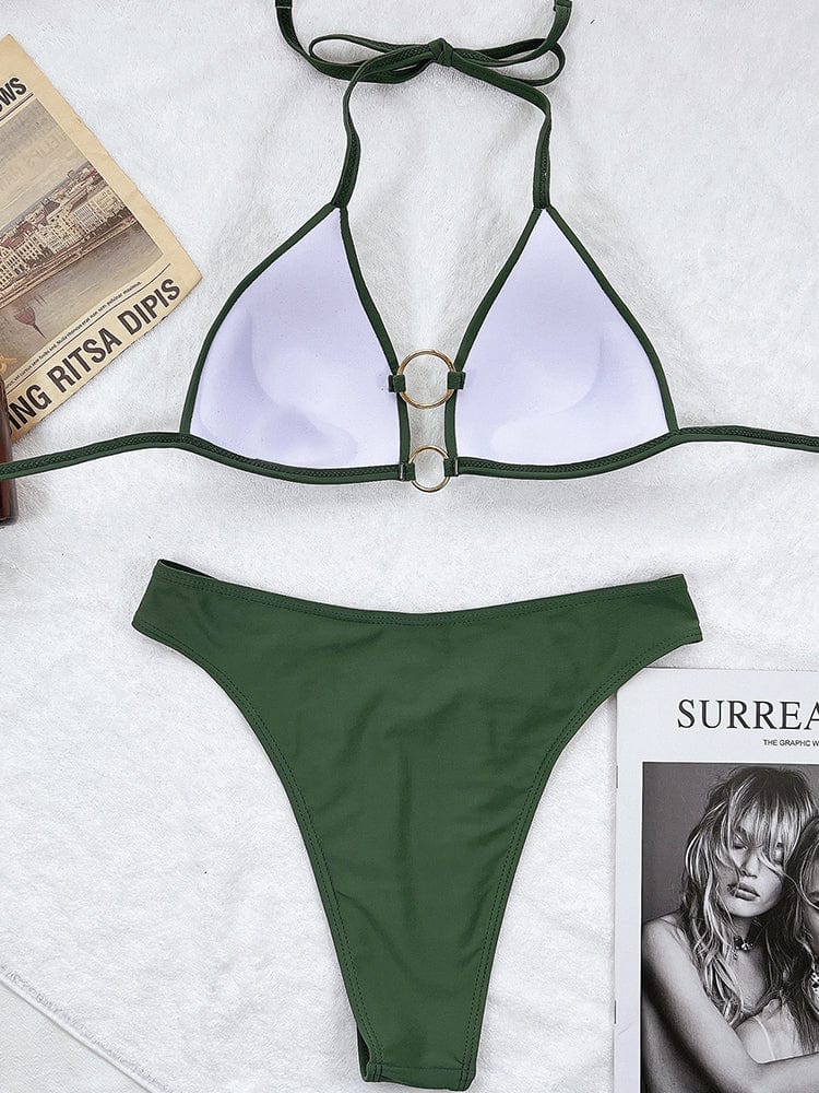 Verstärktes Bikini mit dekorativen Ringen