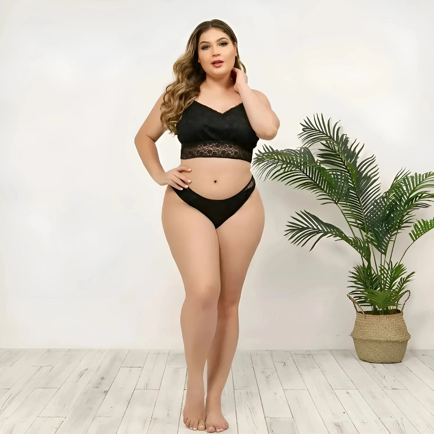 Lingerie Set with Delicate Lace in Plus Sizes