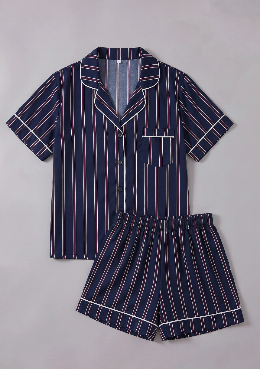 Schlafanzug-Set mit Shirt und Shorts