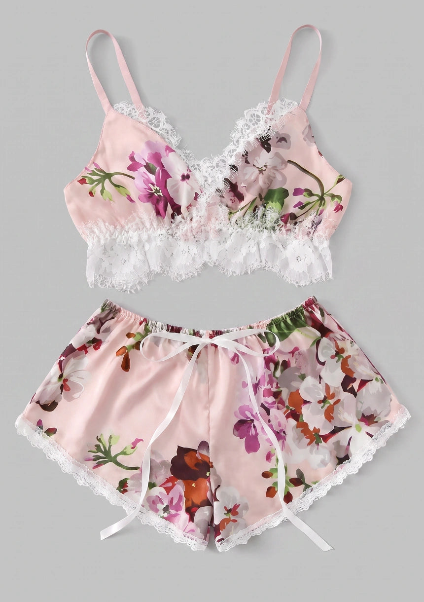Blumige Damenpyjamas