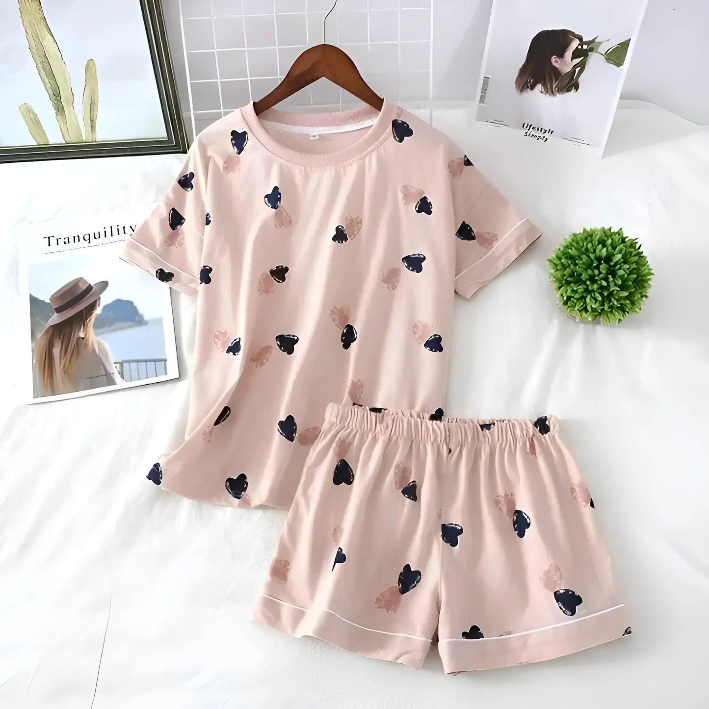 Pink Women's Heart Print Pyjamas