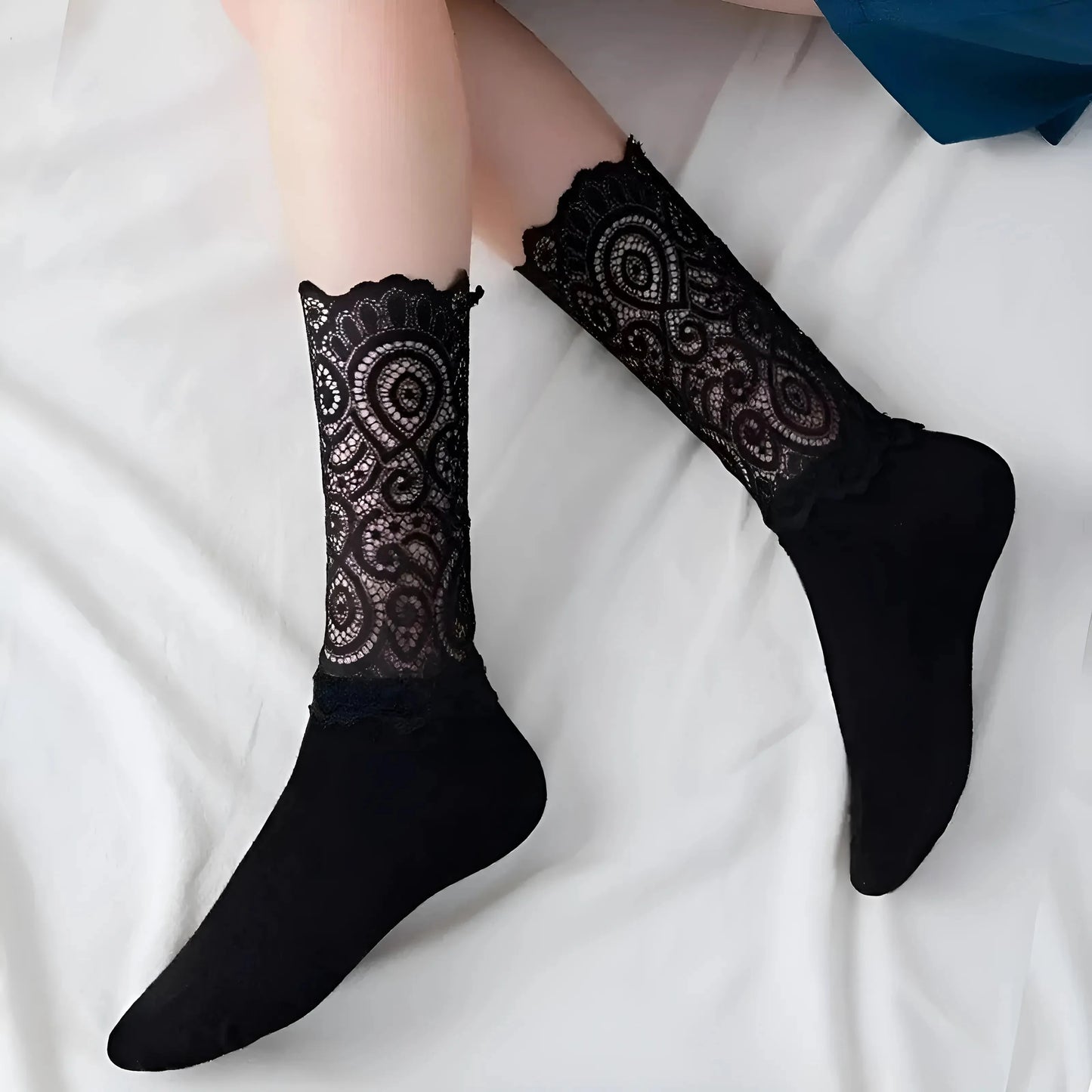 Soft Lace Trim Socks