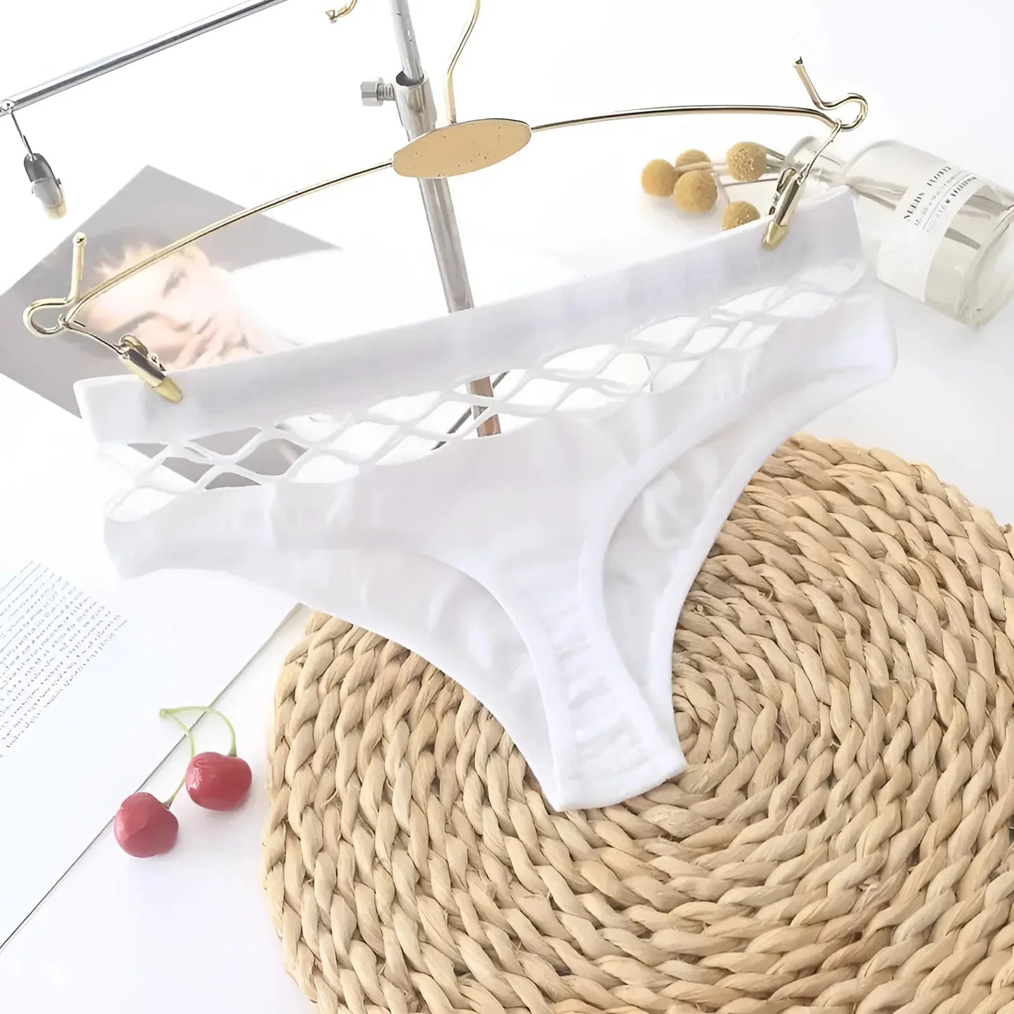White Decorative Mesh Fig Baskets