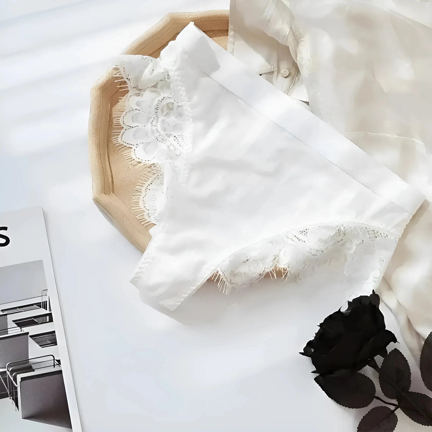 White High-Waisted Lace Women's Briefs