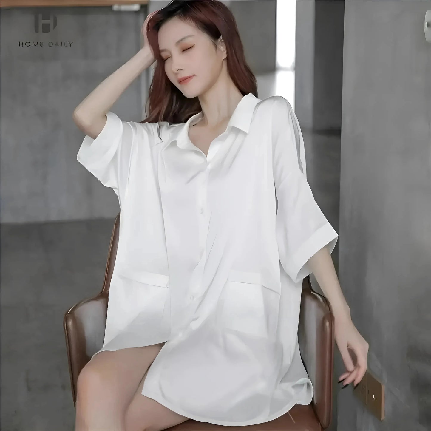 Women's Robe with Lace Back