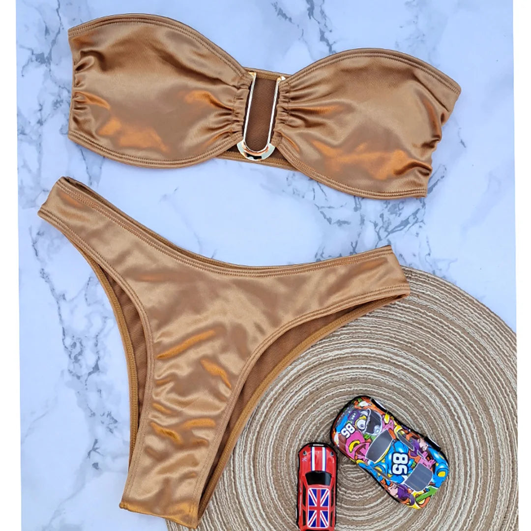 Bikini ohne Träger mit verstellbaren Polstern
