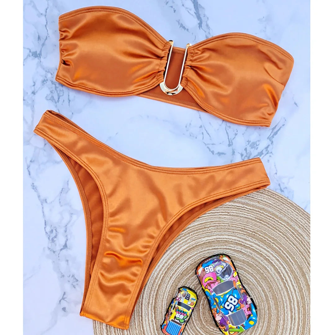 Bikini ohne Träger mit verstellbaren Polstern