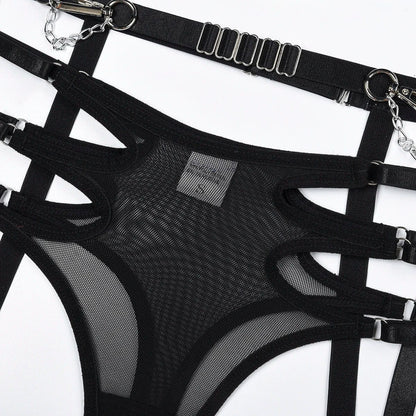 Komplettset mit Ausschnitten am Dekolleté