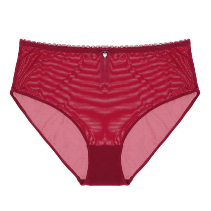 Hochgeschnittene Slips, die den Bauch formen