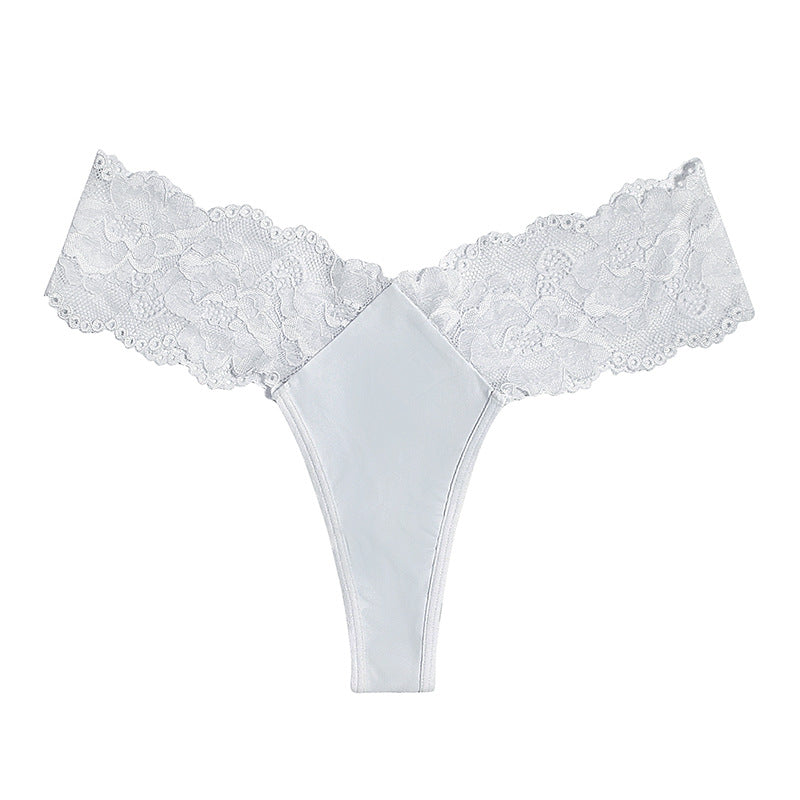 Satinstrings mit Spitzeneinsätzen