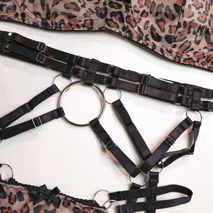 Set aus Leopardenmuster-Unterwäsche mit dekorativem Ring in der Taille