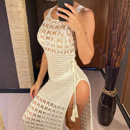 Langes Strandkleid mit durchbrochenen Mustern