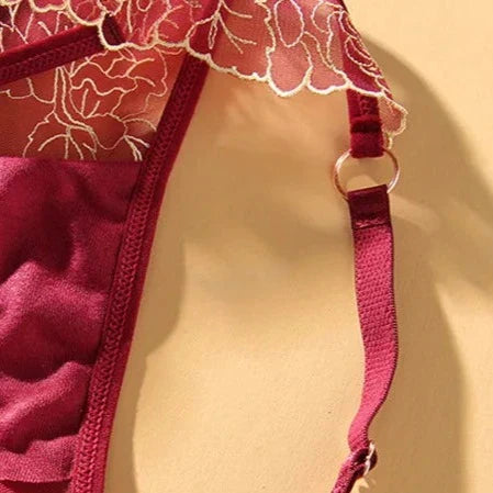 String-Tangas aus Netz