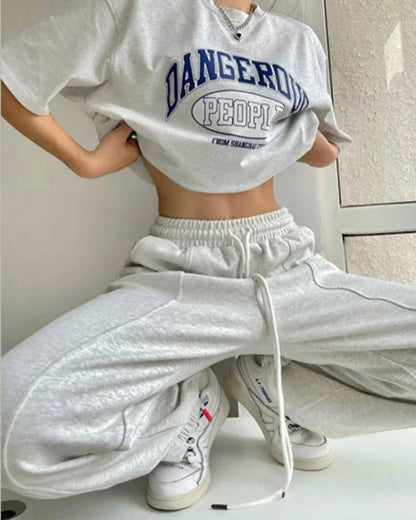 Lockere Jogginghose mit weitem Bein